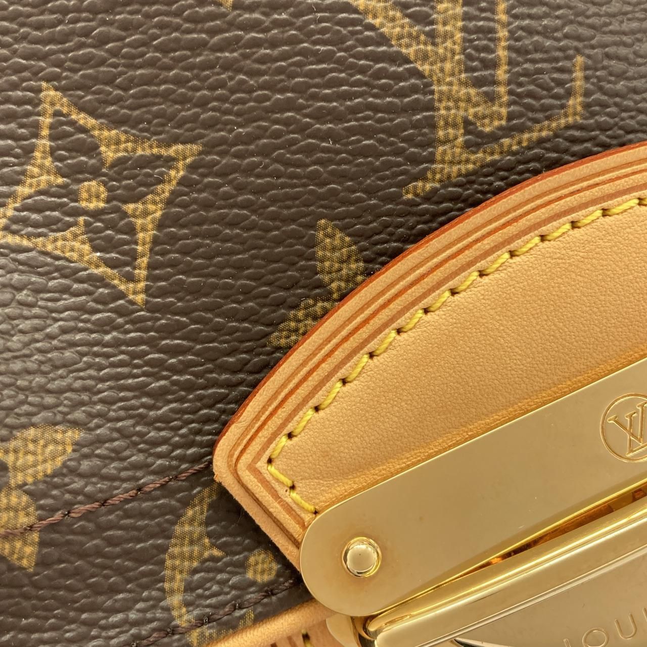 Louis Vuitton Vintage Monogram Beverly MM Shoulder — view 5