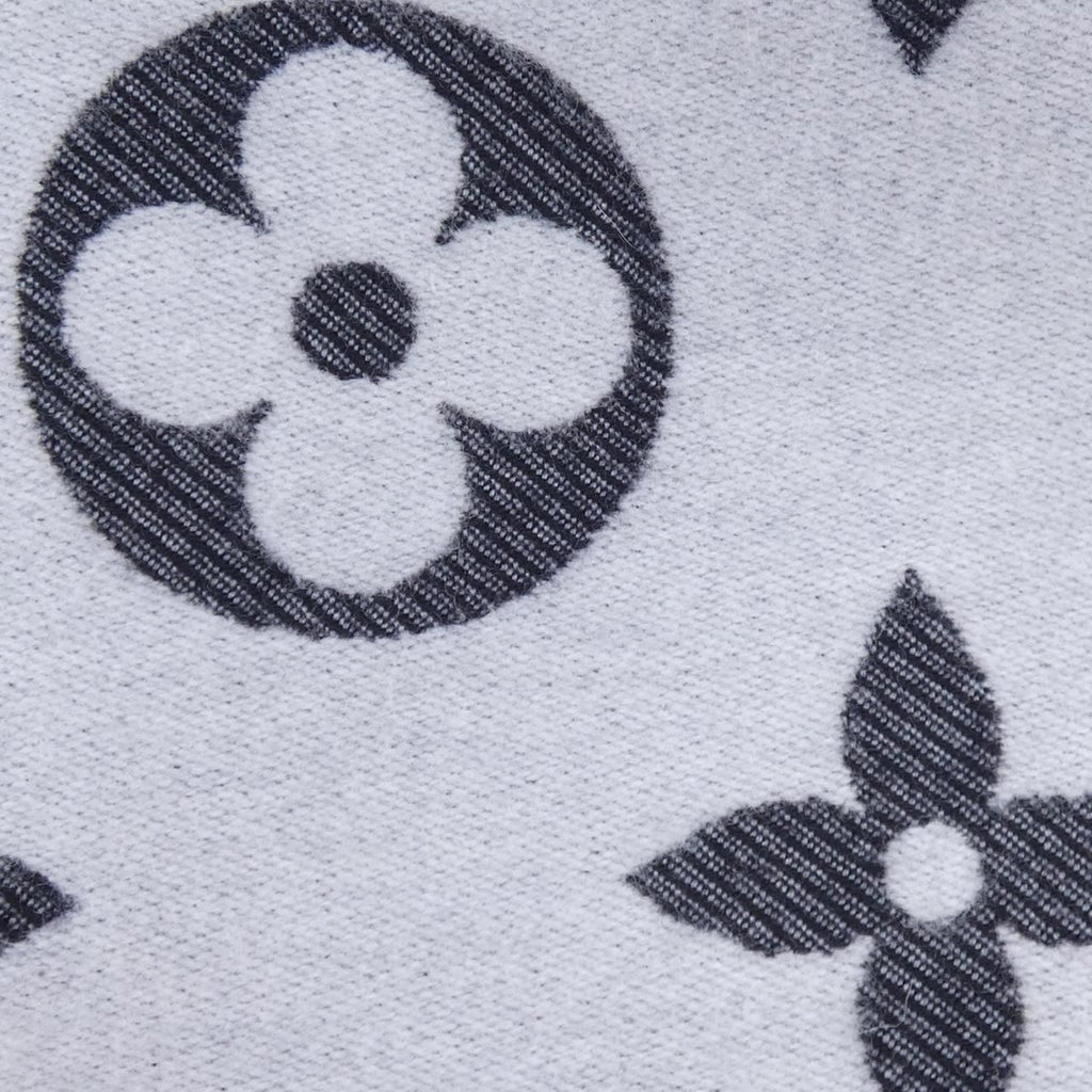 Louis Vuitton LV Essential Scarf — view 4