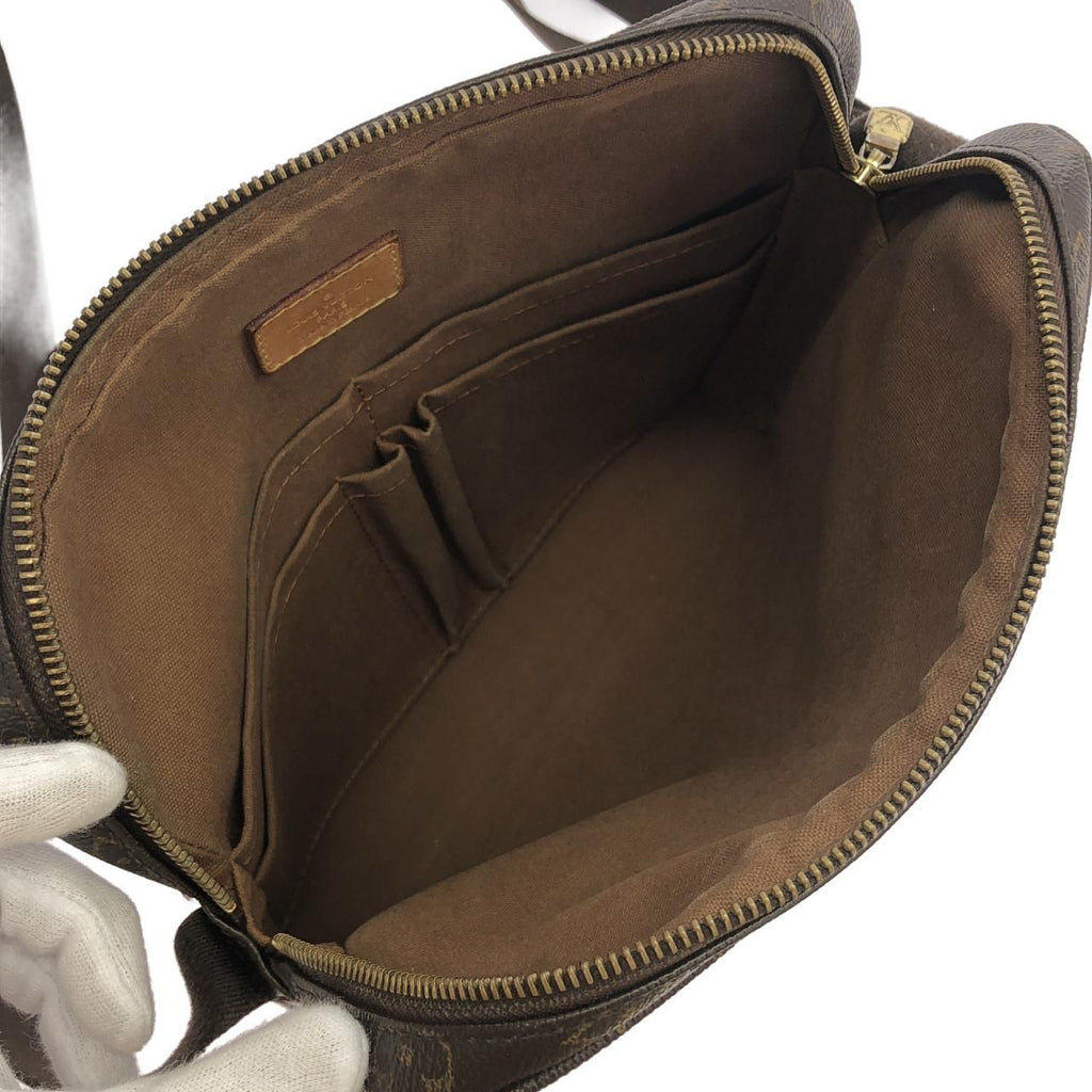 Louis Vuitton Vintage Monogram Trotteur Boble Shoulder — view 7