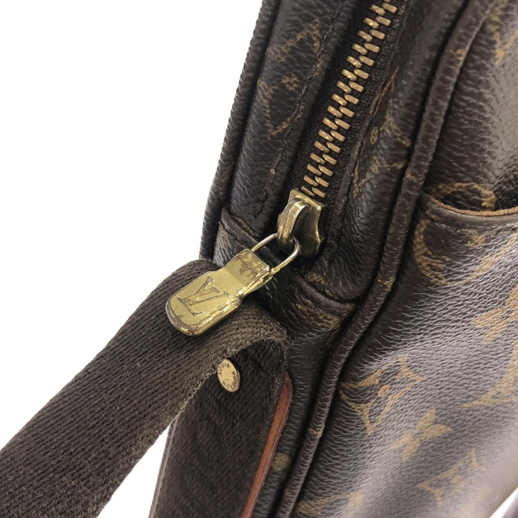 Louis Vuitton Vintage Monogram Trotteur Boble Shoulder — view 4