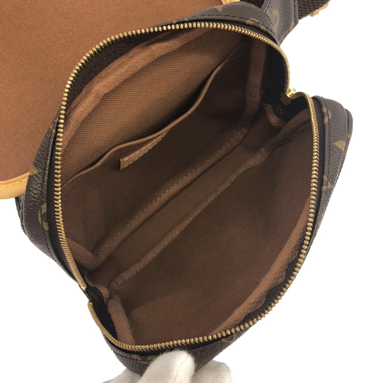 Louis Vuitton Vintage Monogram Bum Bag Bosphore — view 8