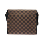 Louis Vuitton Vintage Damier District PM Shoulder — view 2