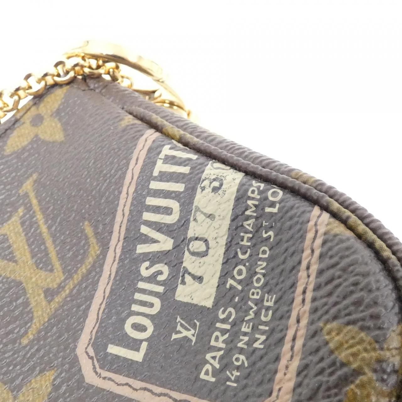 Louis Vuitton Monogram Mini Pochette Pouch — view 4