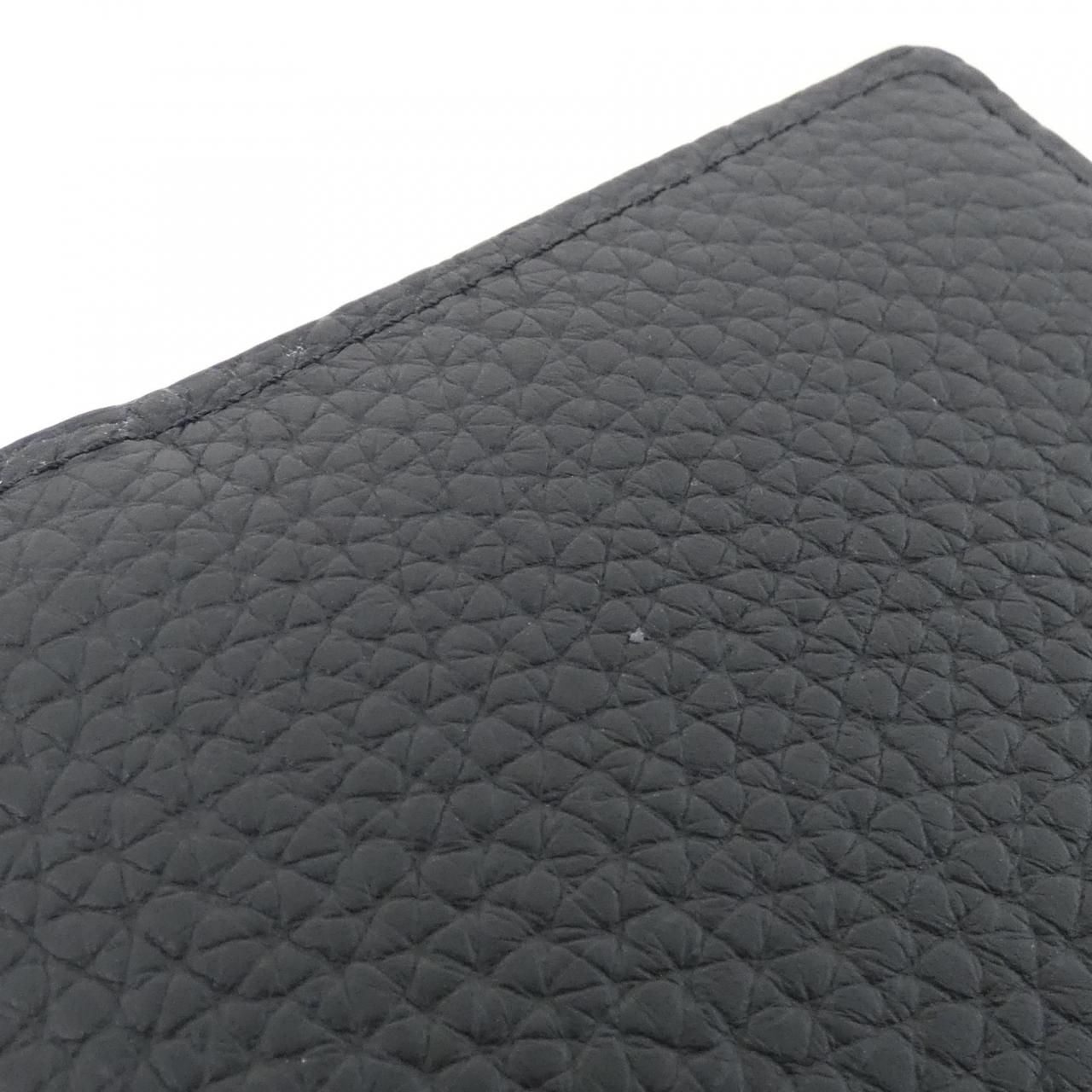 Louis Vuitton Exotic Leather LV Vertical Wallet — view 5