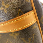 Louis Vuitton Monogram Reporter 28 cm Shoulder — view 4