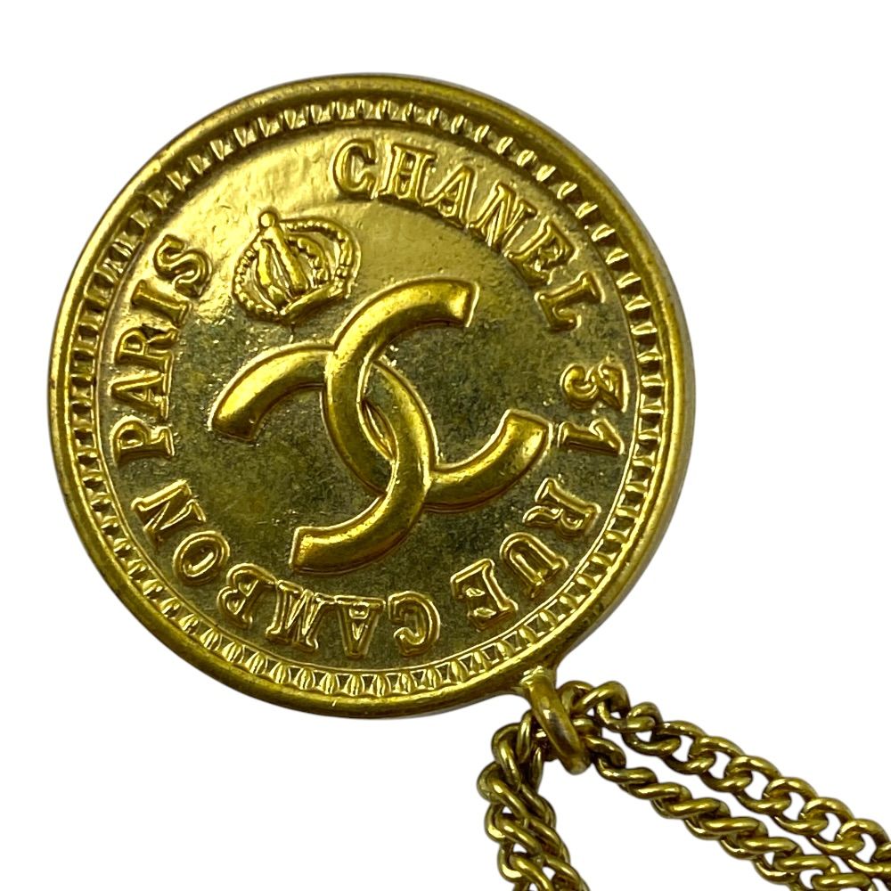 Chanel Vintage CC Logo Brooch Quilted Bag Motif Gold Plated High Quality — view 3