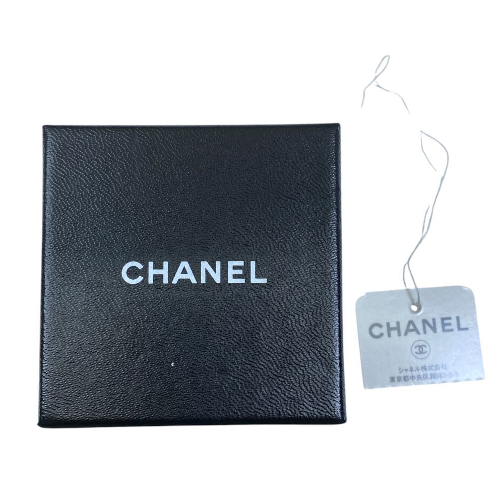 Chanel CC Logo Round Brooch 07c Rhinestone Black Silver High Quality Presence — view 9