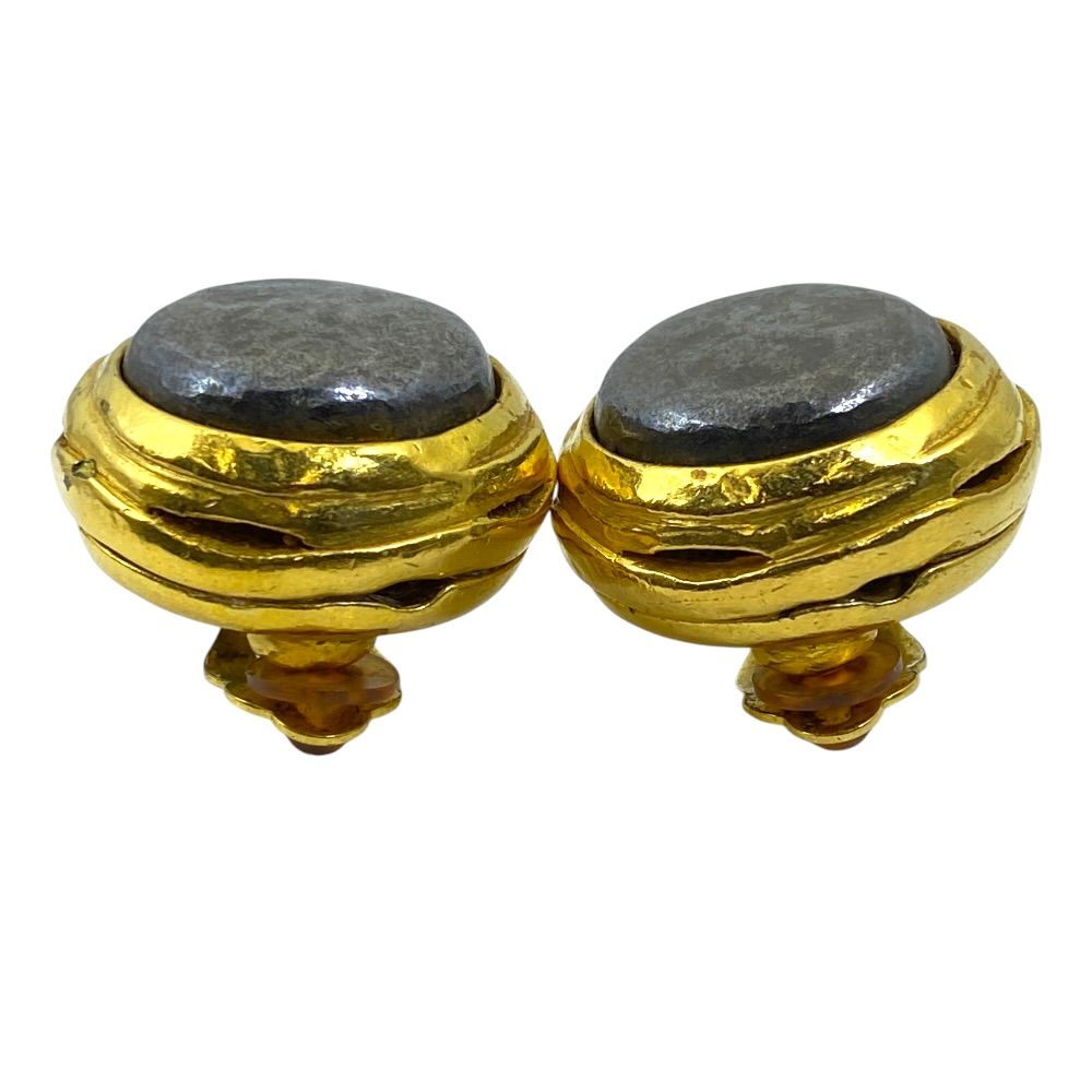 Chanel Vintage CC Logo Earrings Button Gold Plated Brown Fine Presence — view 9