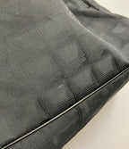 Chanel Tote Black — view 8