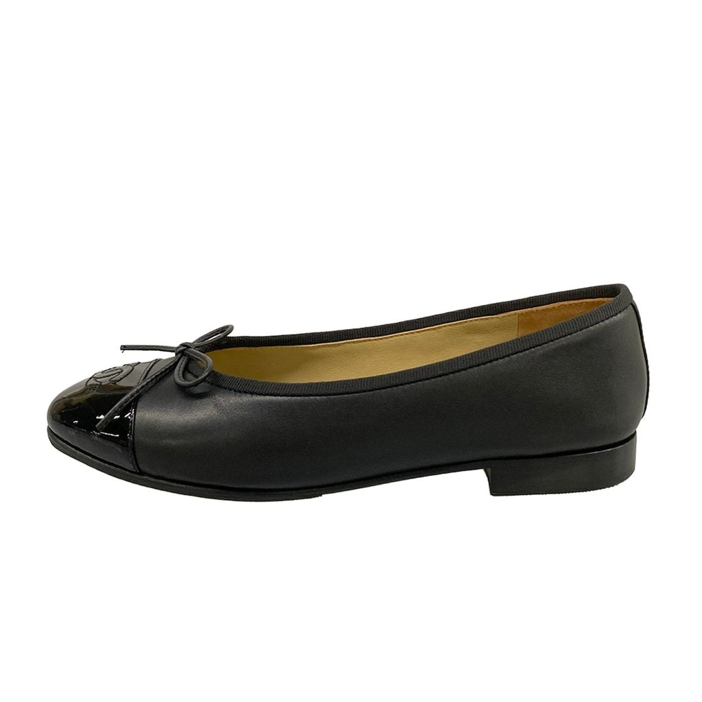 Chanel Flat Shoes 37.5 C Black CC Logo Ribbon Leather Lambskin