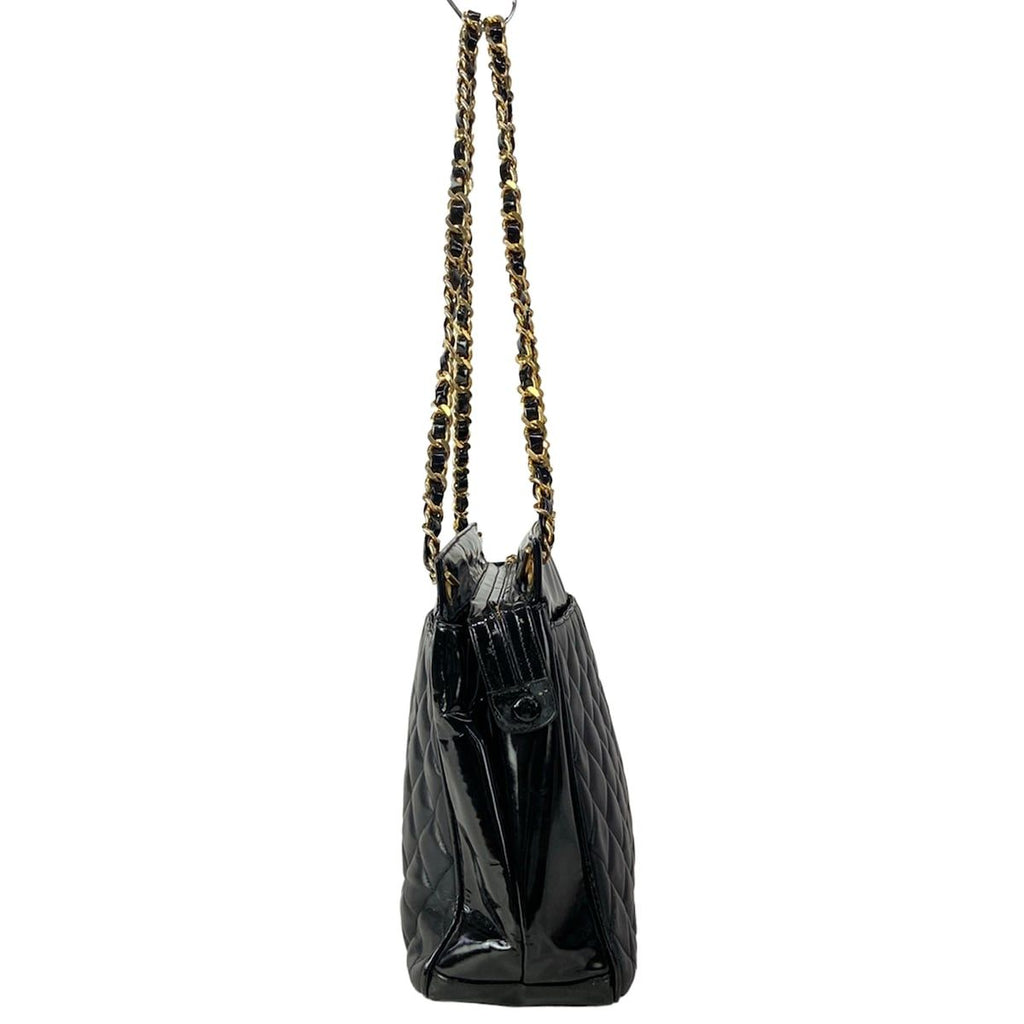 Chanel Tote Quilted Black Chain Shoulder Gold Leather Lambskin — view 4