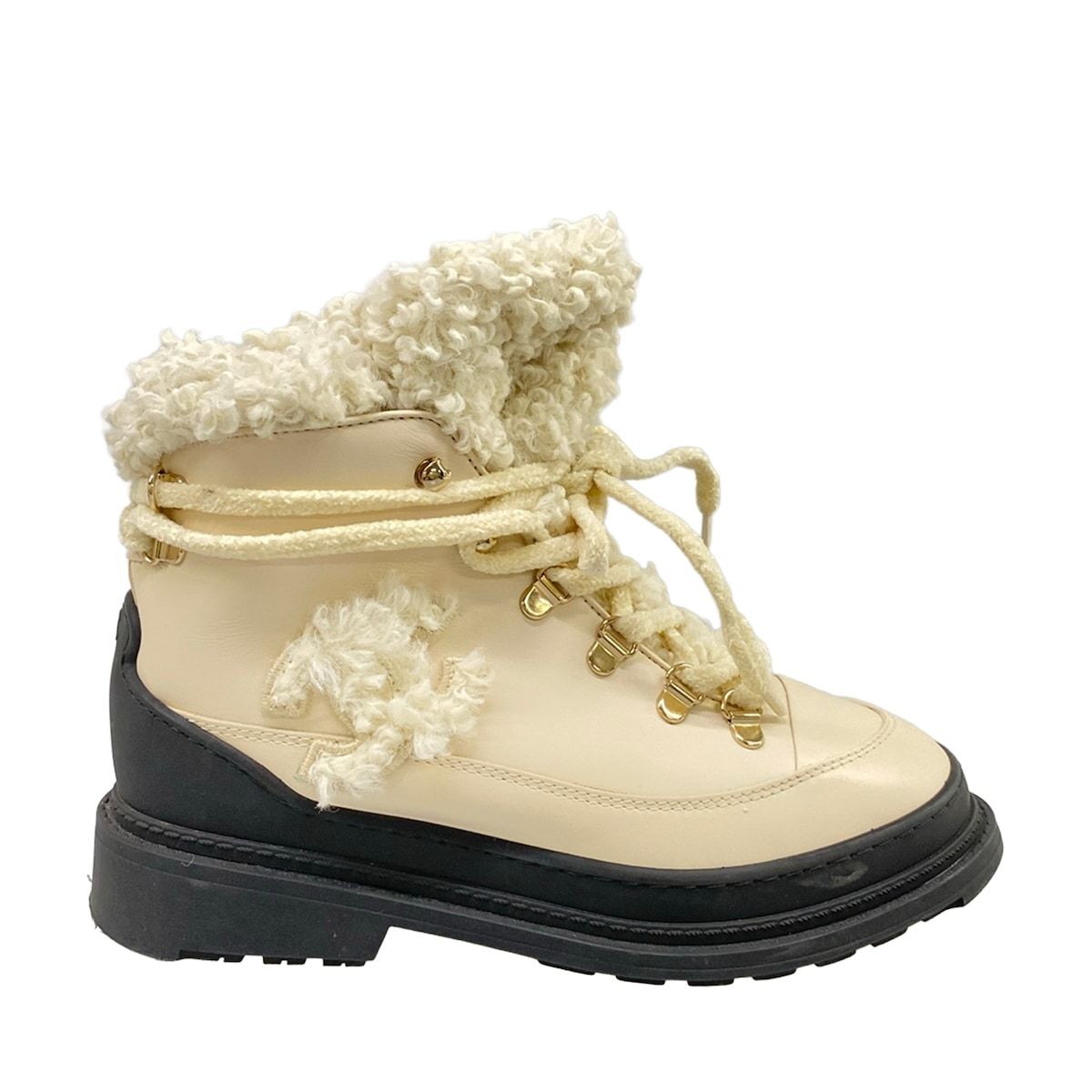 Chanel Short Boots 36 Light Beige Black Leather — view 4