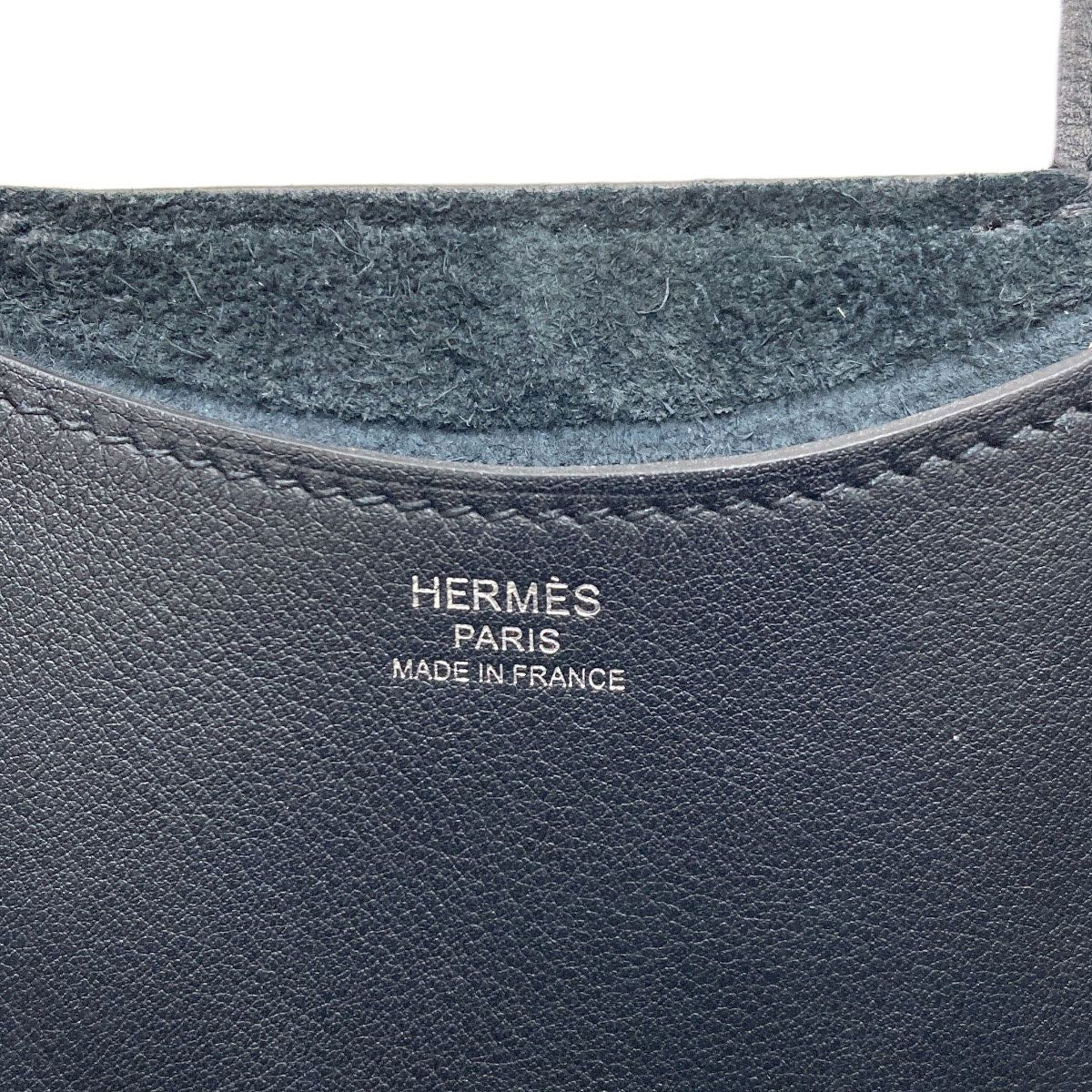 Hermes in the Loop 18 Silver Handbag Taurillon — view 6