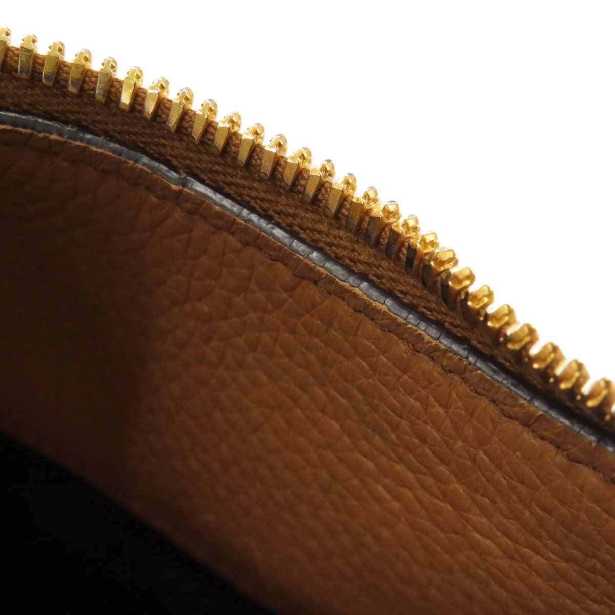 Prada Logo Shoulder Bag Leather — view 9