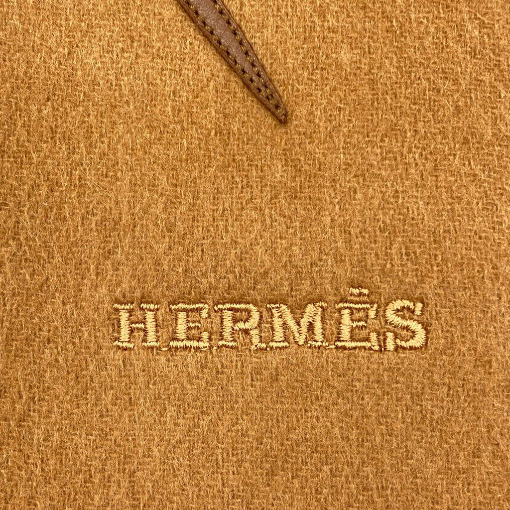Hermes Cheval Au Tre Scarf Cashmere — view 4