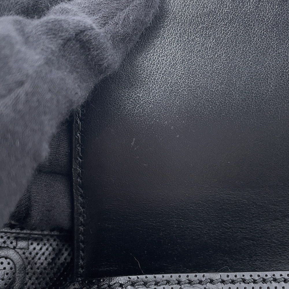 Gucci Belt Bag GG Embossed Bag Leather Black — view 9