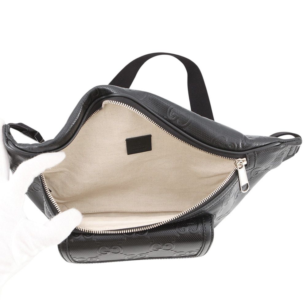 Gucci Belt Bag GG Embossed Bag Leather Black — view 6