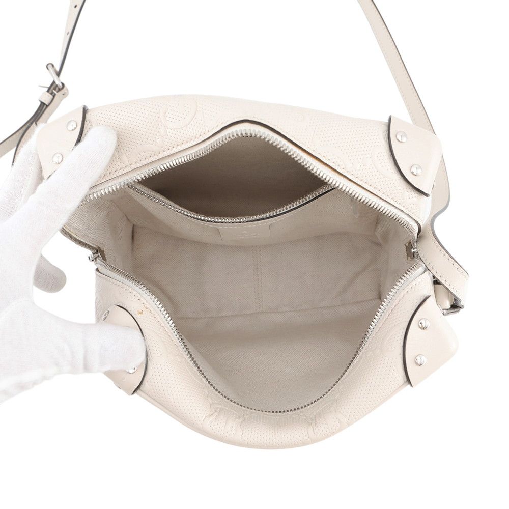 Gucci Shoulder Bag GG Embossed Leather White — view 5