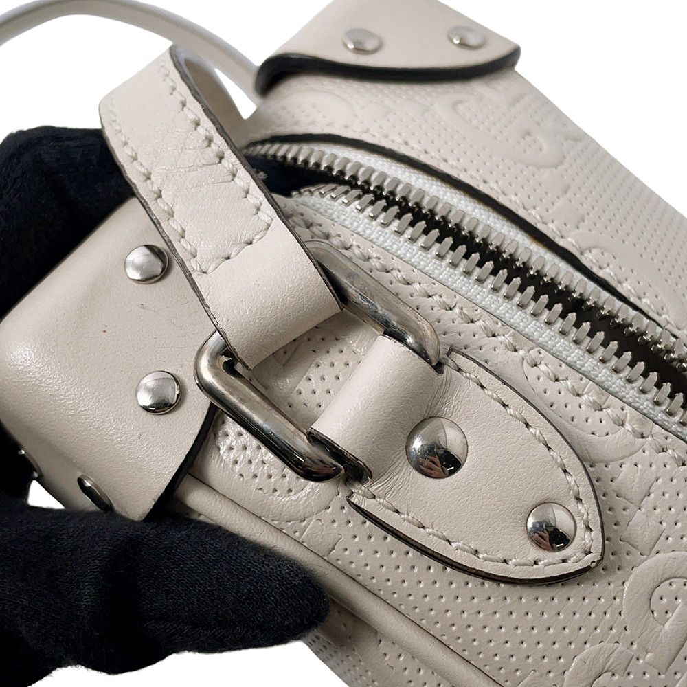 Gucci Shoulder Bag GG Embossed Leather White — view 9
