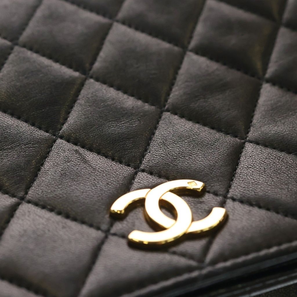 Chanel Quilted 24 Shoulder Bag Chain Black Lambskin Gold — view 6