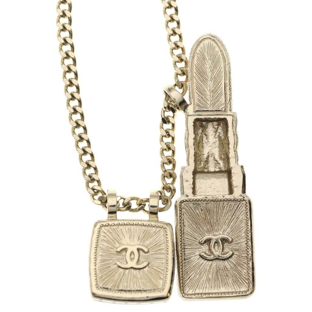 Chanel CC Logo Lip Charm Necklace Gold — view 5