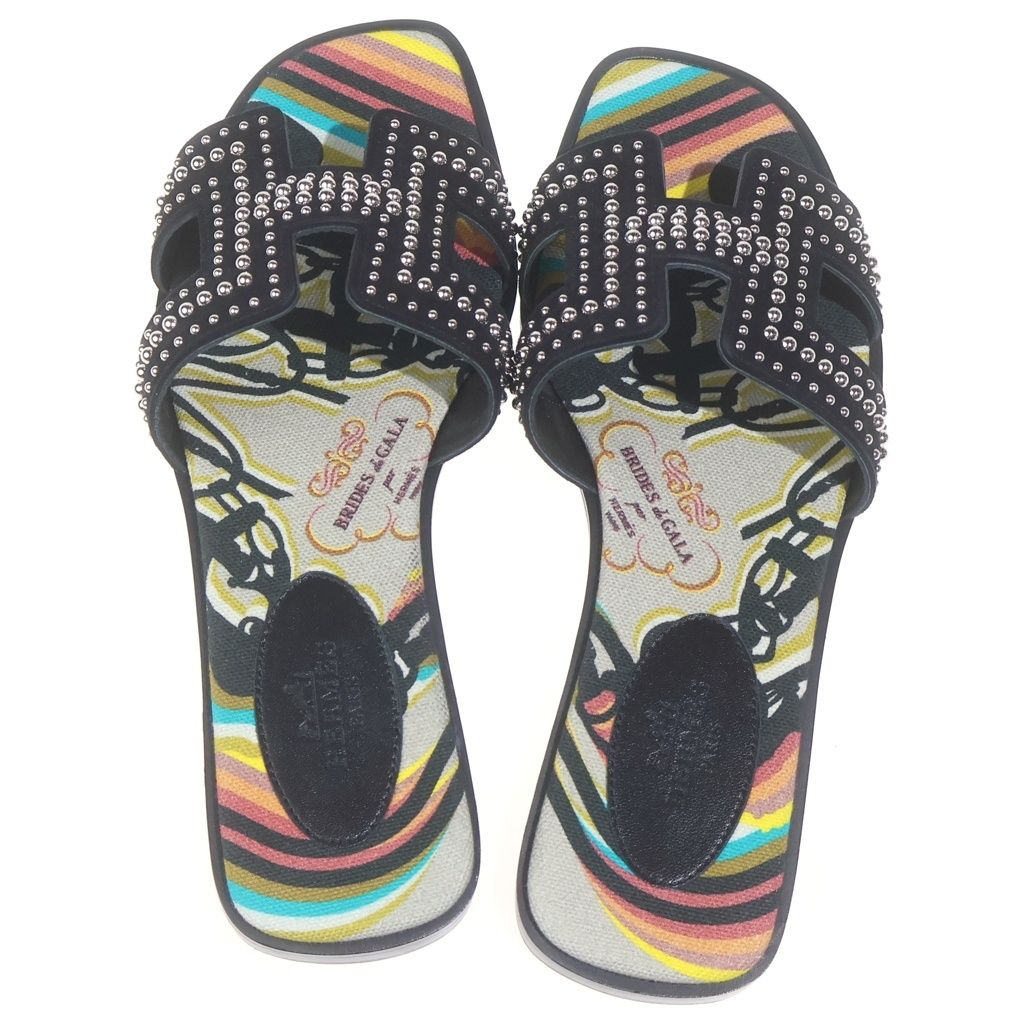Hermes Oran Studded Motif Leather Sandals Black — view 4