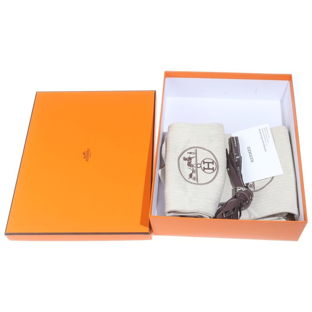 Hermes Oran Studded Motif Leather Sandals Black — view 6