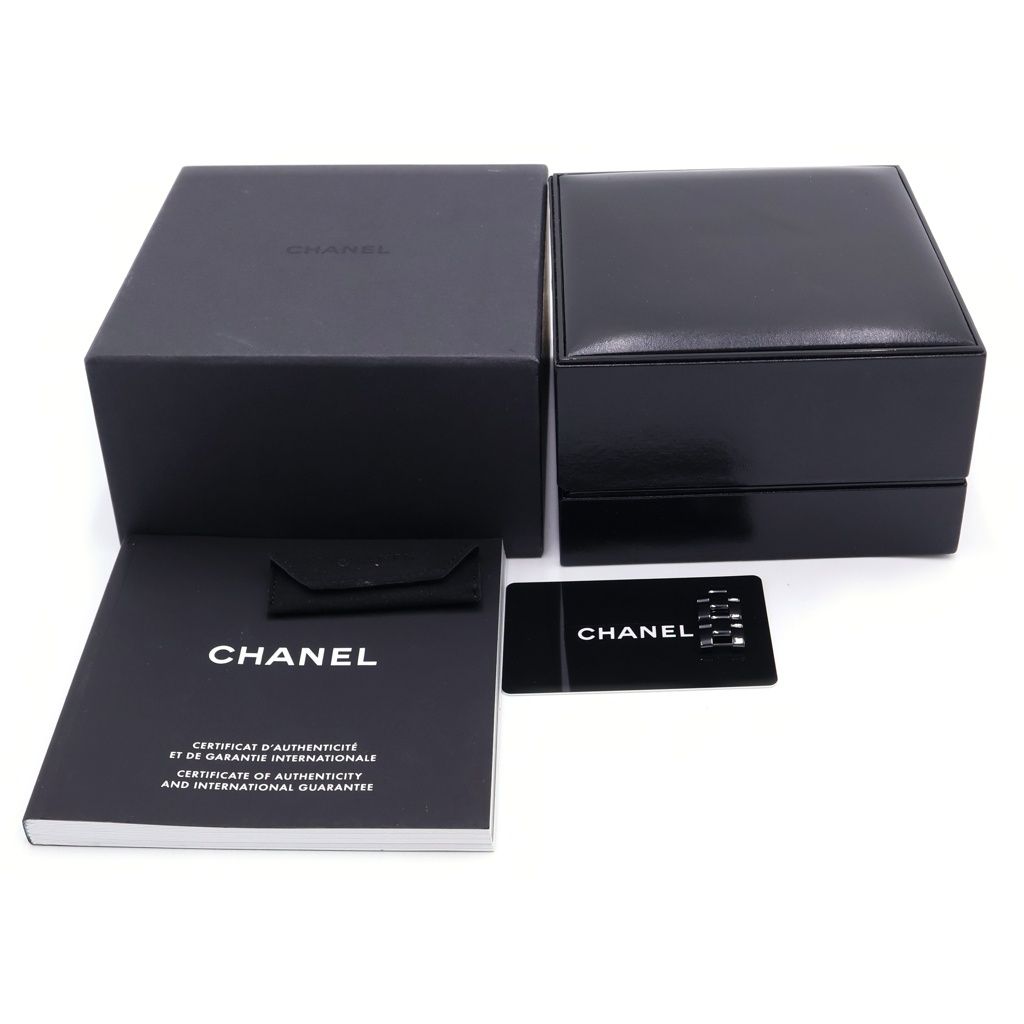 Chanel Diamond Bezel SE Quartz Ceramic Watch Black Dial — view 6