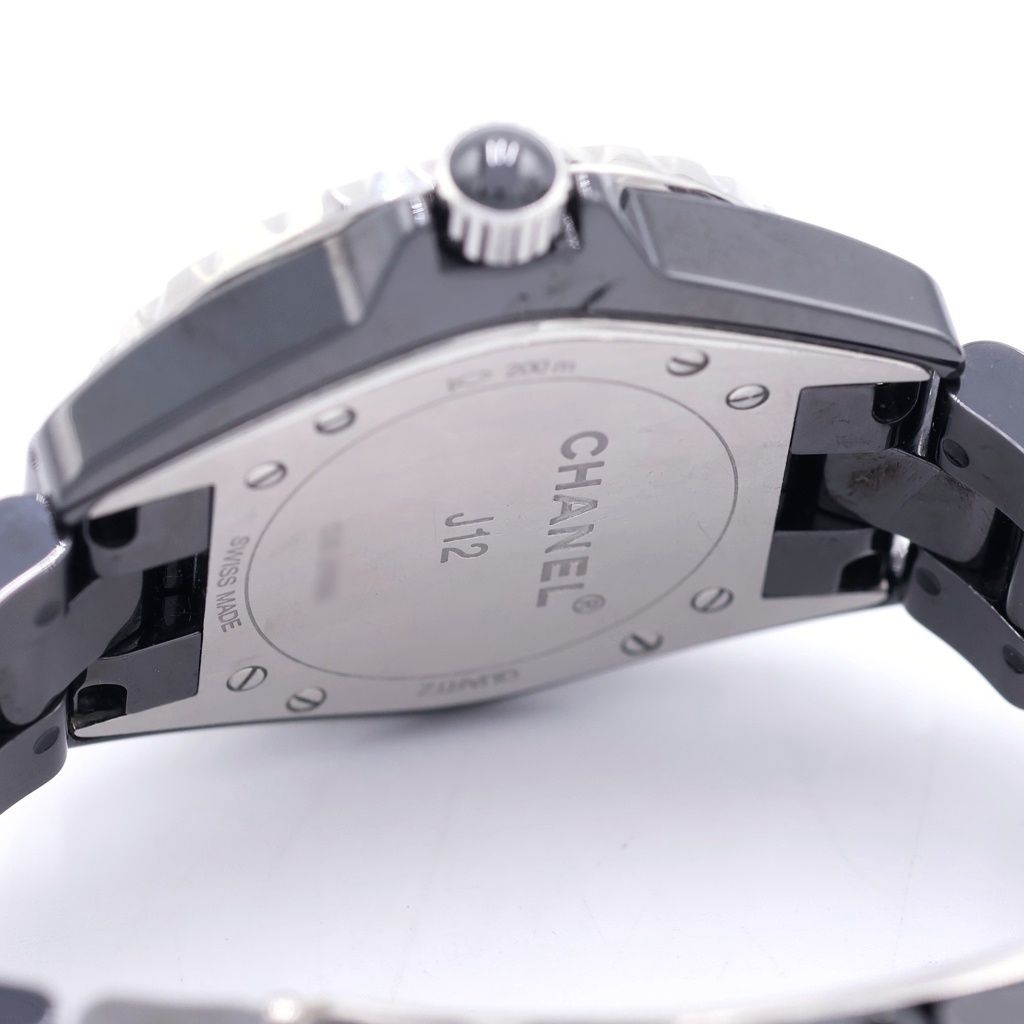 Chanel Diamond Bezel SE Quartz Ceramic Watch Black Dial — view 5