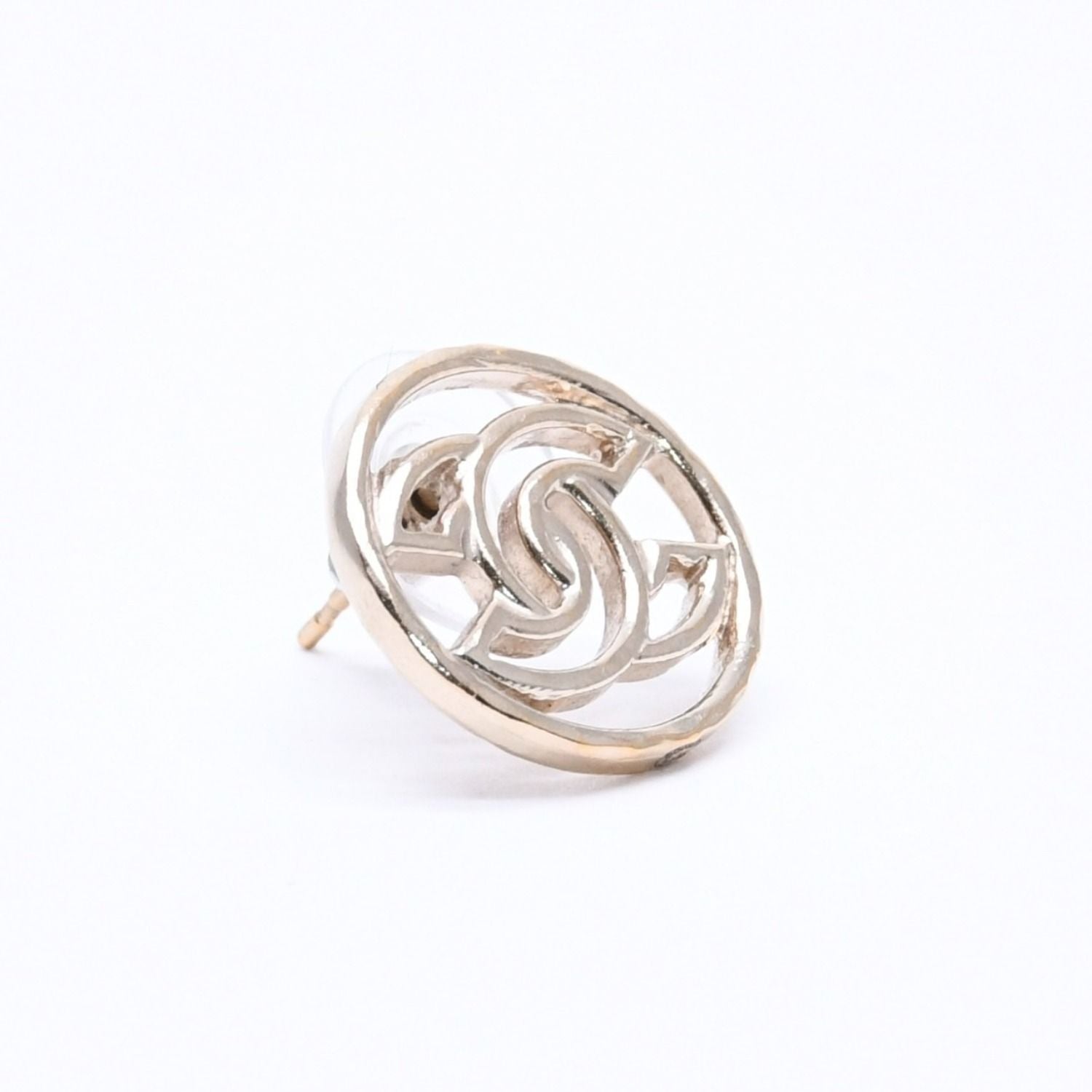 Chanel CC Logo Earrings 17 Metal Gold — view 2