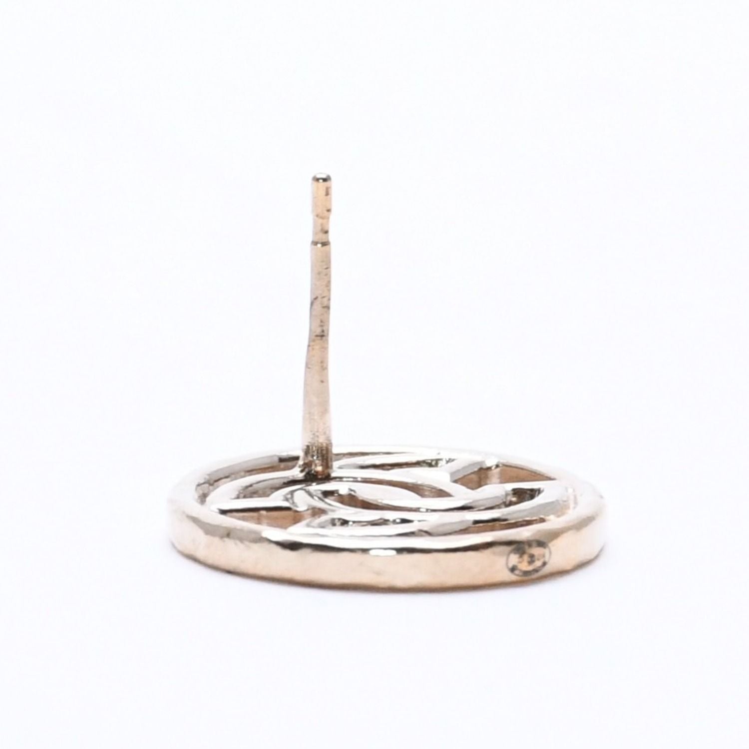 Chanel CC Logo Earrings 17 Metal Gold — view 6