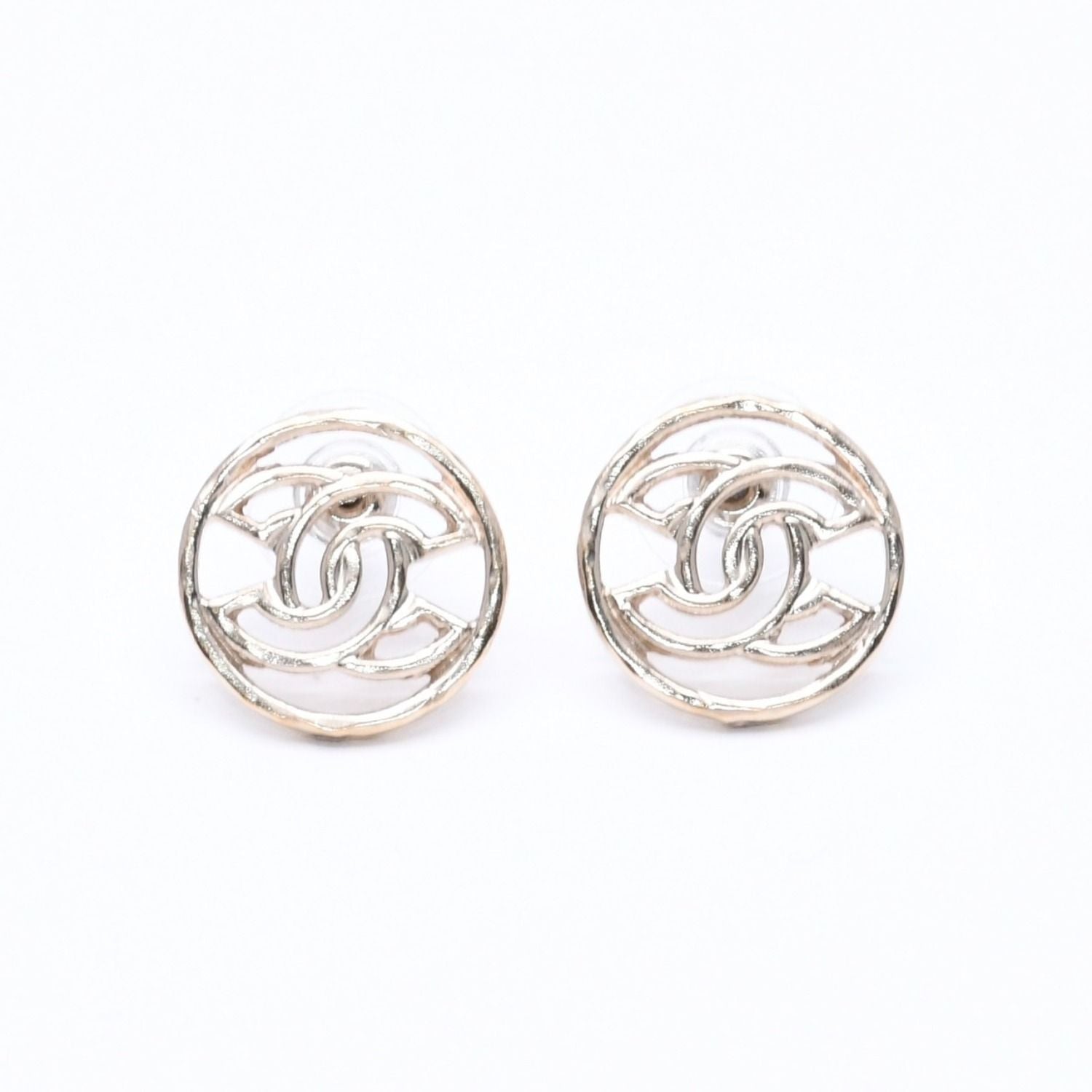 Chanel CC Logo Earrings 17 Metal Gold