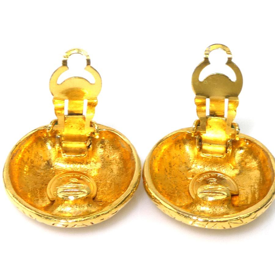 Chanel Earrings Logo Gold — view 7