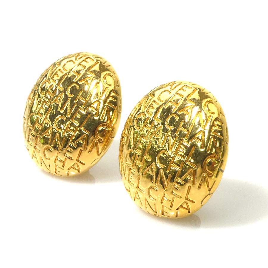 Chanel Earrings Logo Gold — view 3