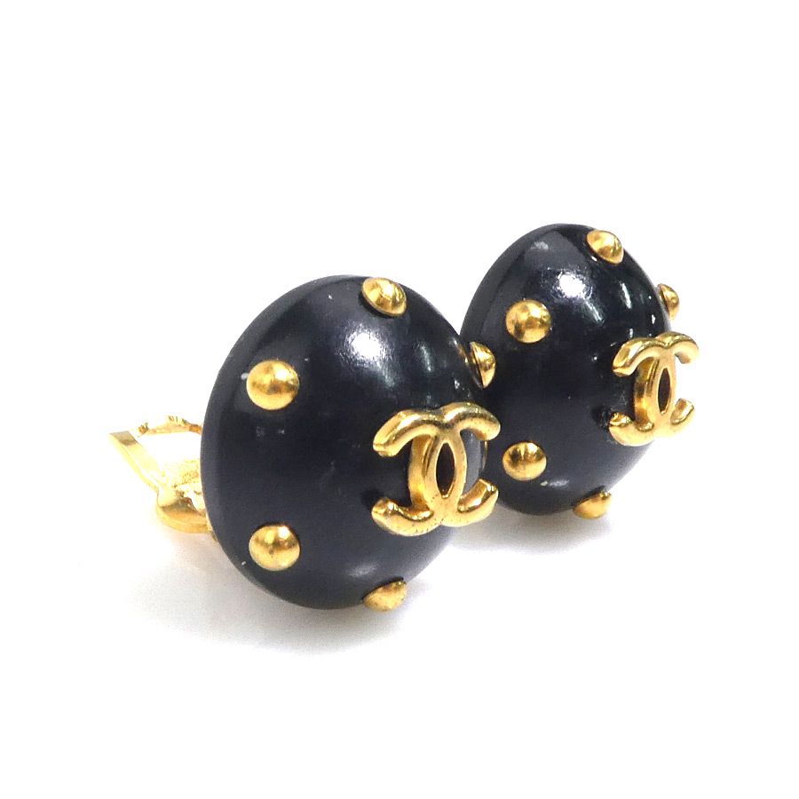 Chanel Earrings CC Logo — view 3