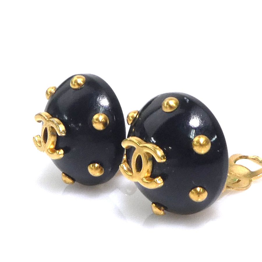 Chanel Earrings CC Logo — view 2