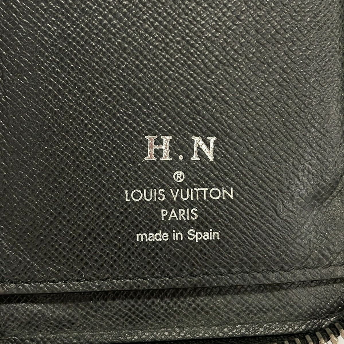 Louis Vuitton Wallet Taiga Zippy Vertical Ardoise Initial Leather — view 5