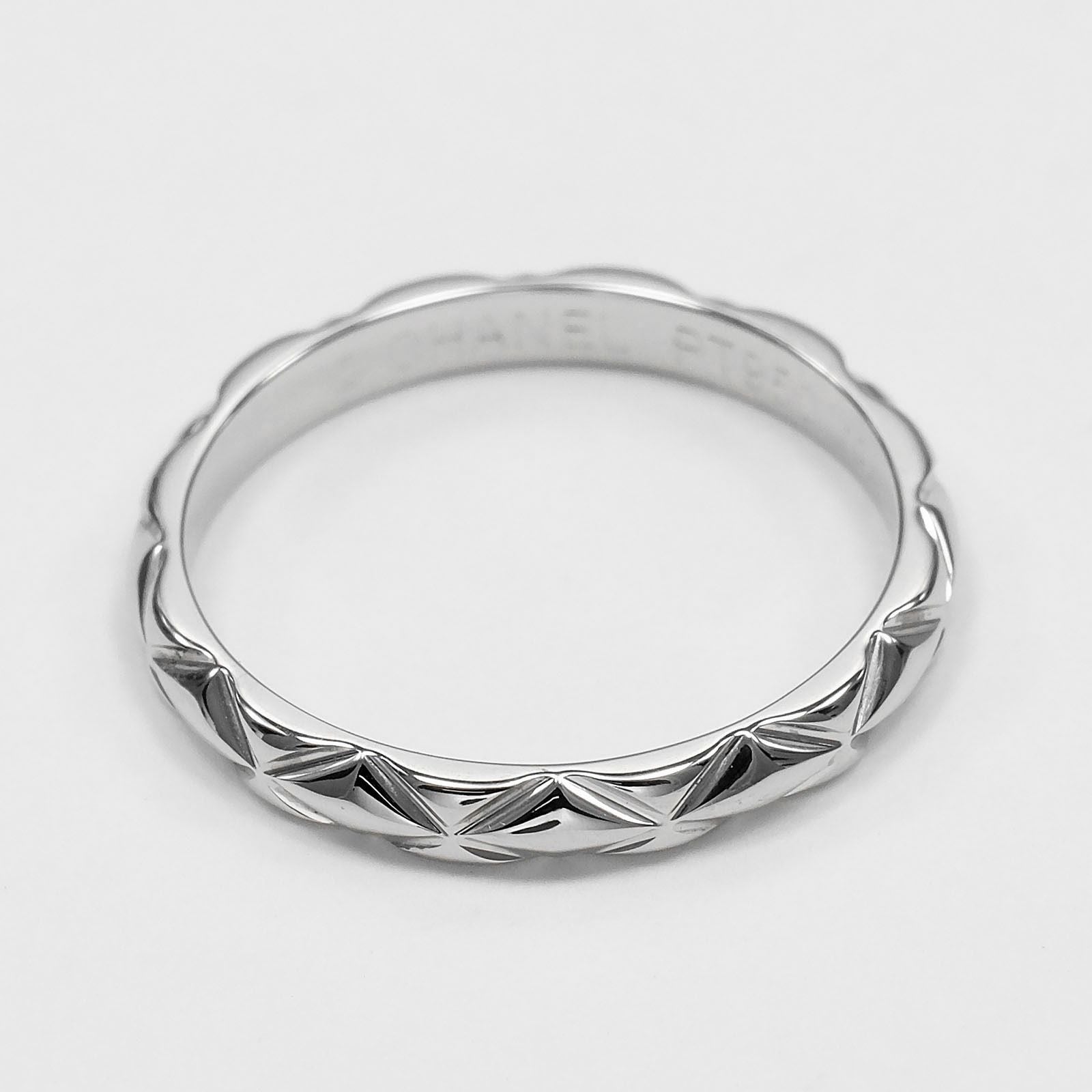 Chanel Quilted Small Platinum Ring — view 8