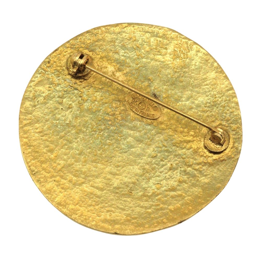 Chanel CC Logo Vintage Gold Plated Brooch — view 2