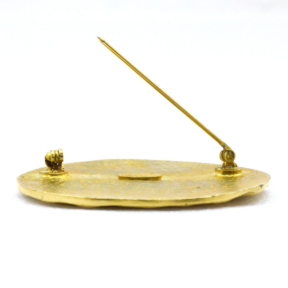 Chanel CC Logo Vintage Gold Plated Brooch — view 3