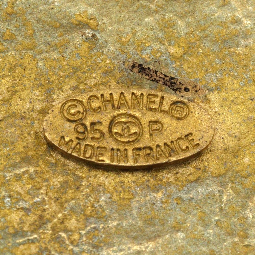 Chanel CC Logo Vintage Gold Plated Brooch — view 5