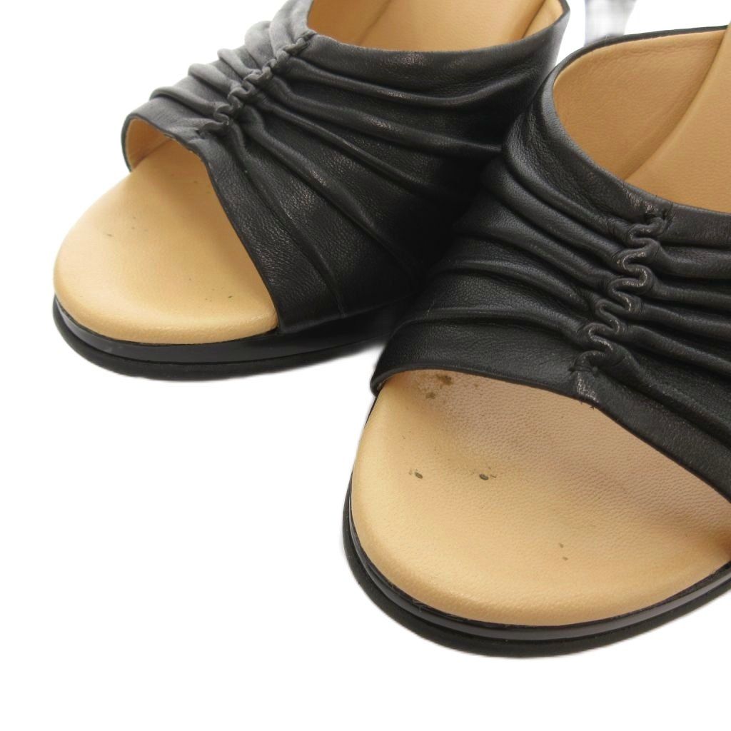 Chanel Sandals Pin Heels Leather CC Logo 7 Black Beige — view 3