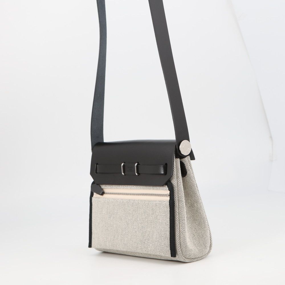 Hermes Shoulder Bag Herbag Zip Mini Black Ecru Silver Toile Ash Vache Hunter — view 2