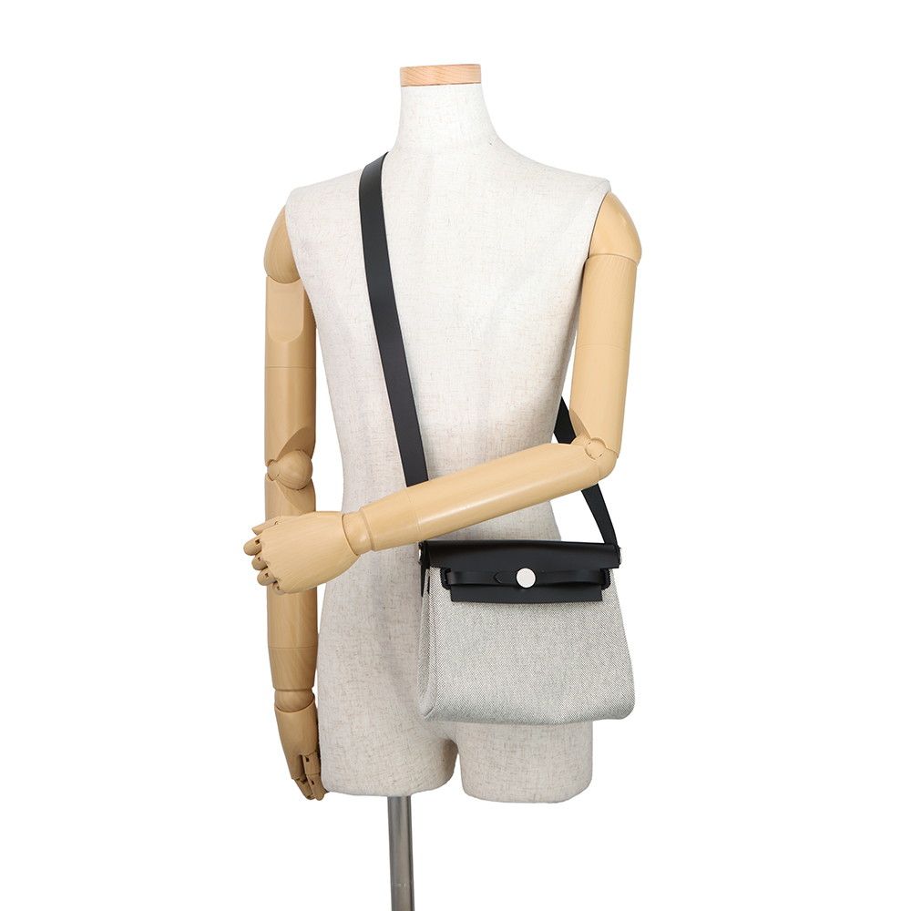 Hermes Shoulder Bag Herbag Zip Mini Black Ecru Silver Toile Ash Vache Hunter — view 5