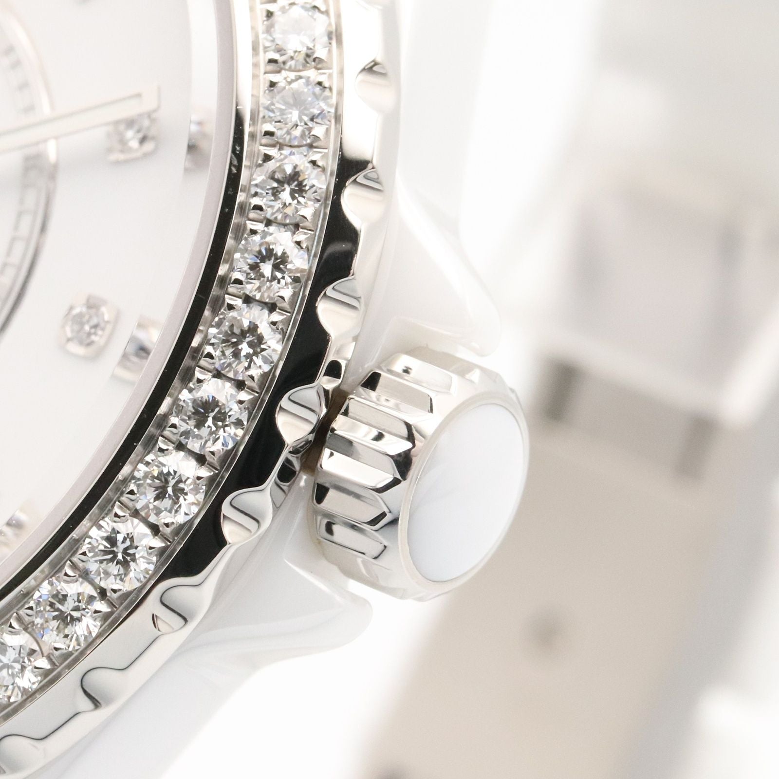 Chanel Watch Bezel Diamond White Ceramic — view 7