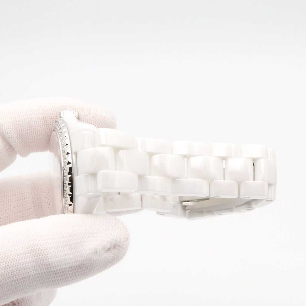 Chanel Watch Bezel Diamond White Ceramic — view 9