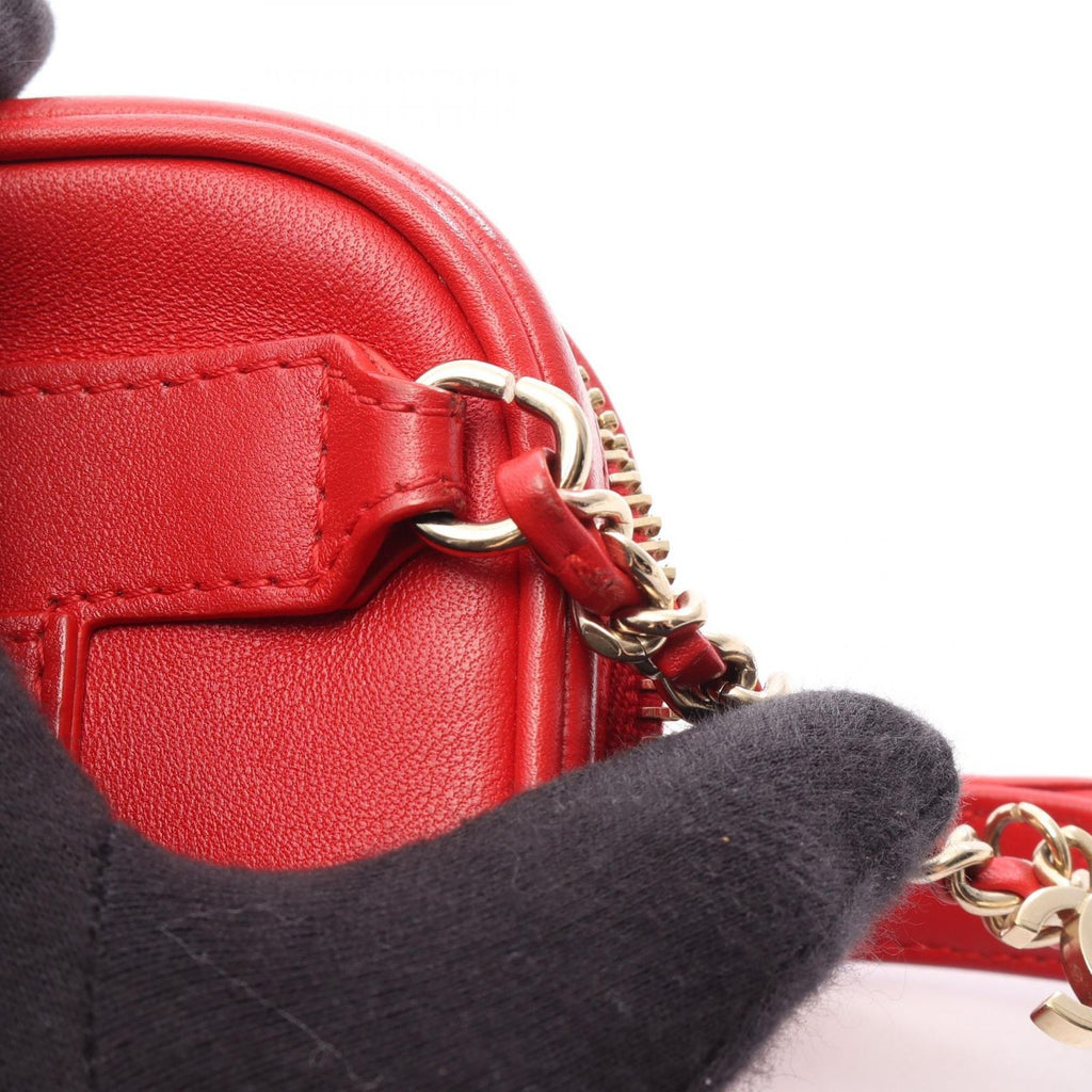 Chanel Waist Bag CC Logo Chain Red Leather — view 9