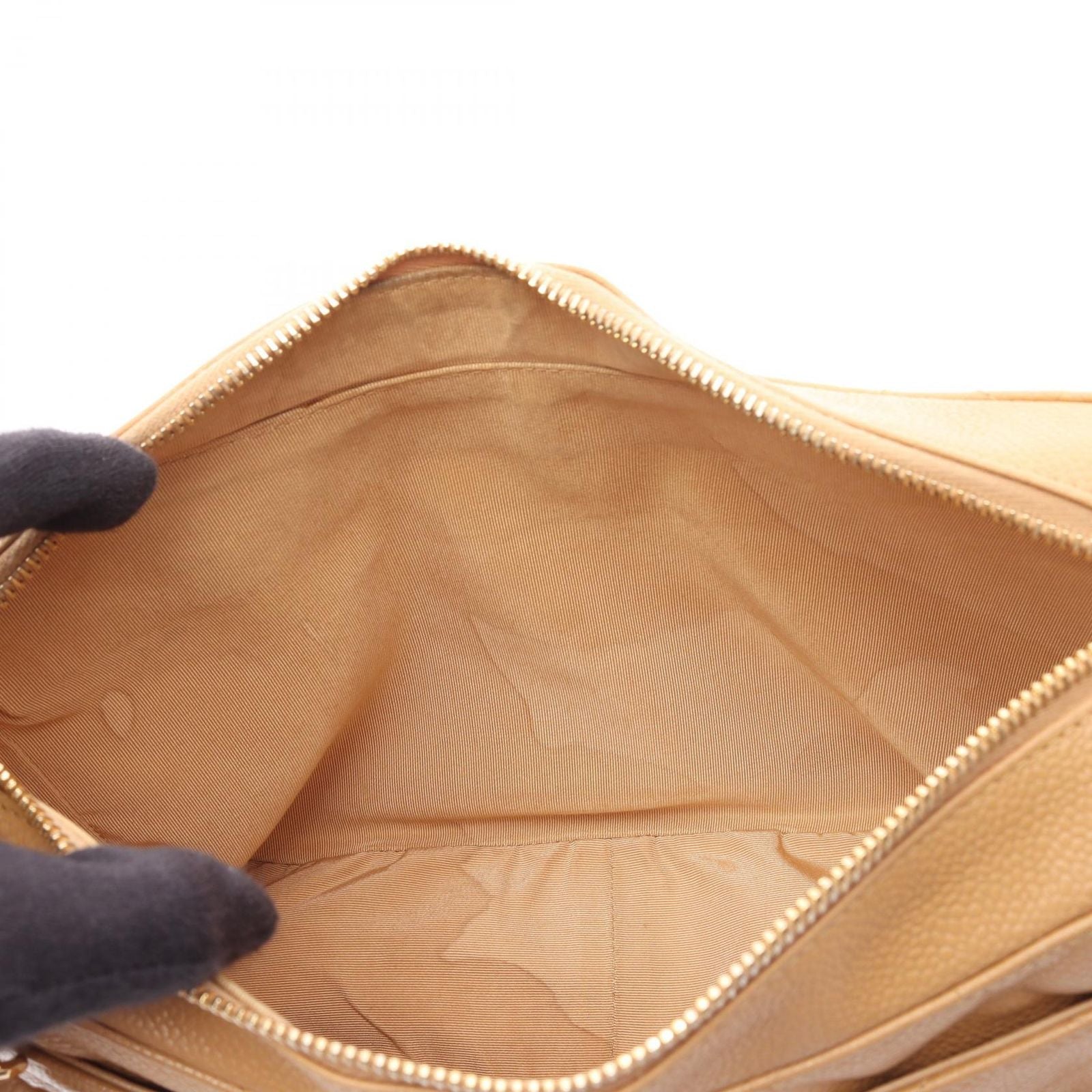 Chanel Shoulder Bag Quilted Beige Calf CC Logo — view 6