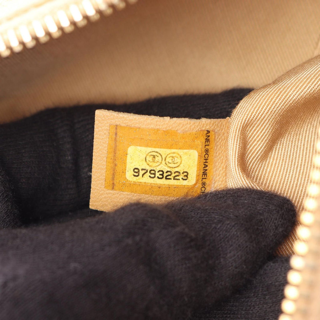Chanel Shoulder Bag Quilted Beige Calf CC Logo — view 5