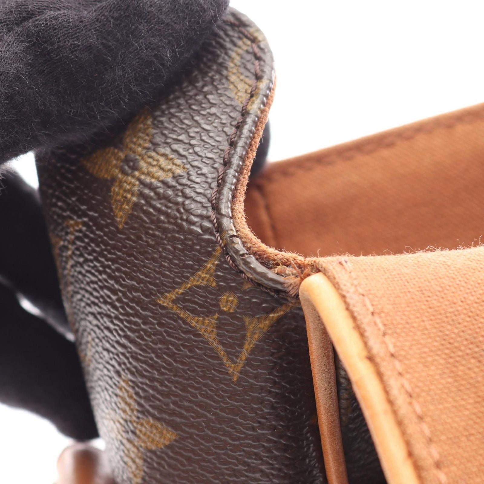 Louis Vuitton Shoulder Bag Aves Monogram Canvas Leather — view 7